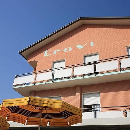 Hotel Trevi Cesenatico Ngoại thất bức ảnh