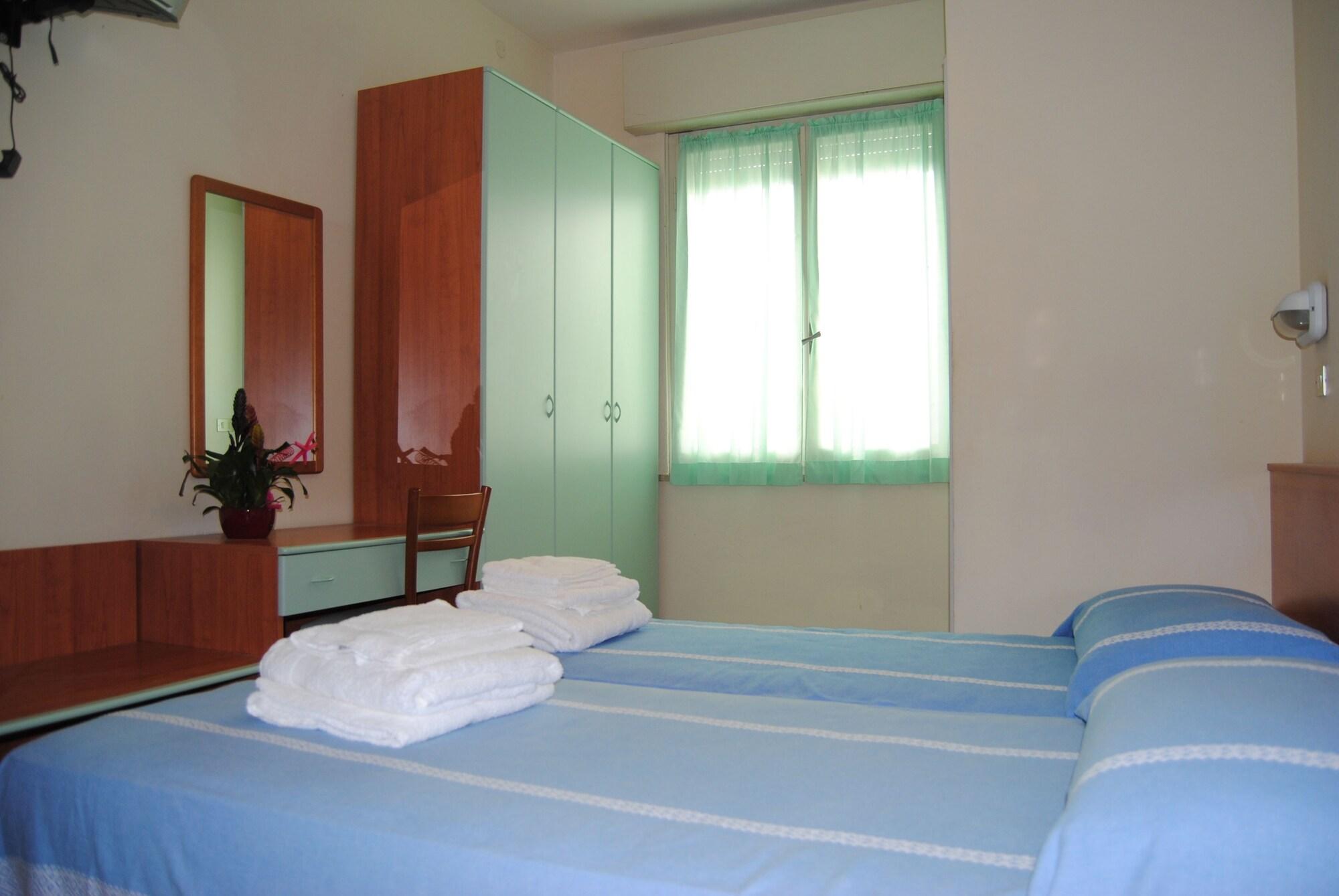 Hotel Trevi Cesenatico Ngoại thất bức ảnh