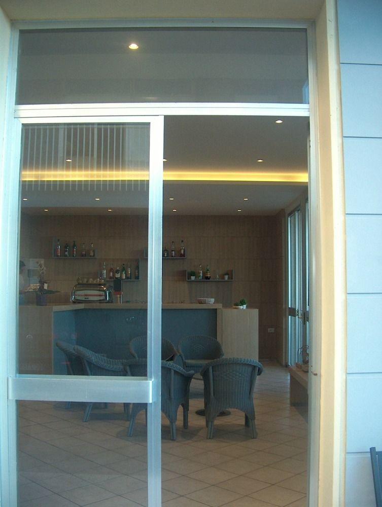 Hotel Trevi Cesenatico Ngoại thất bức ảnh