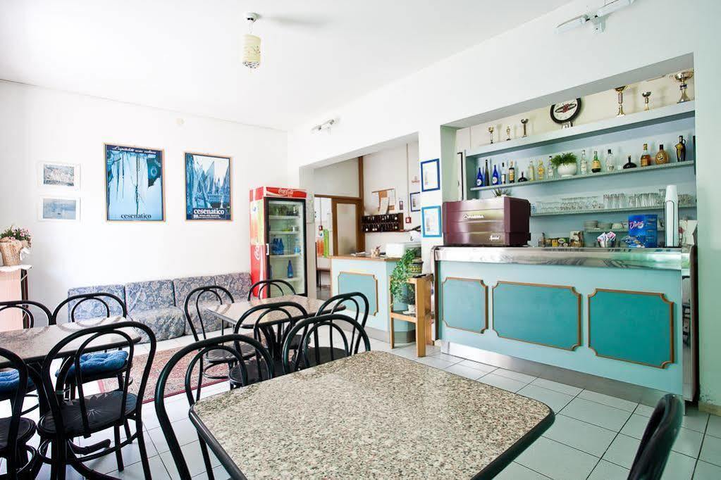 Hotel Trevi Cesenatico Ngoại thất bức ảnh